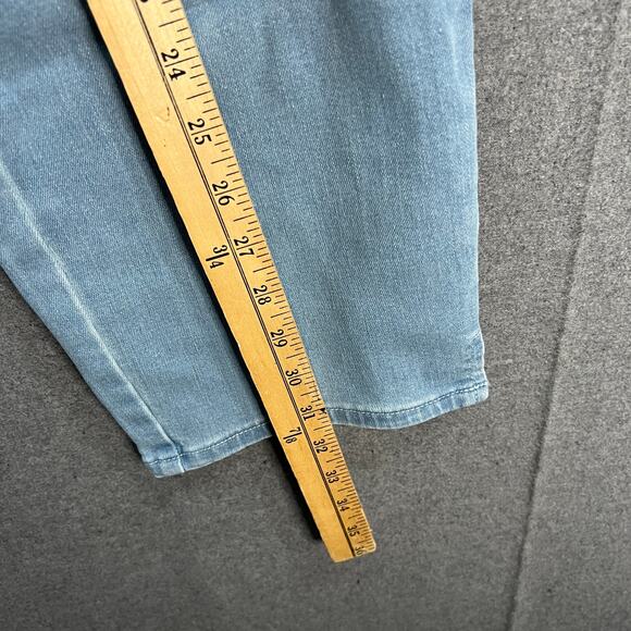 Belle by Kim Gravel Regular TruTemp Denim Crop Jean Light Wash, Reg 12 - Picture 6 of 9